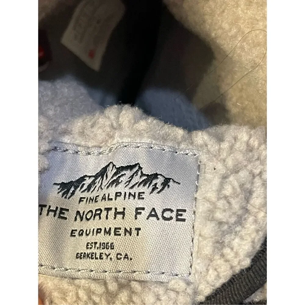 The North Face Shellista II Roll Down Snow Boot Women’s Size 7